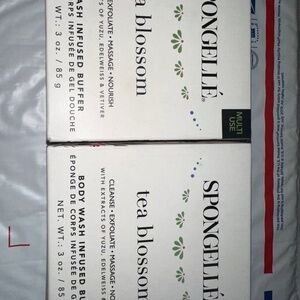 Spongelle‎ Body Wash Infused Buffer tea blossom body scrub wash loofah